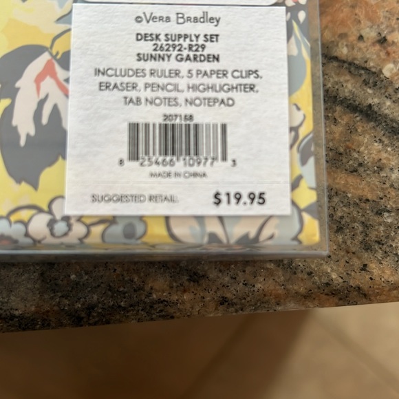 NWT Vera Bradley Desk Supply Set - Picture 2 of 6